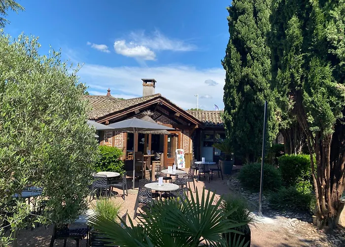 Hotel Village Motel Tournus