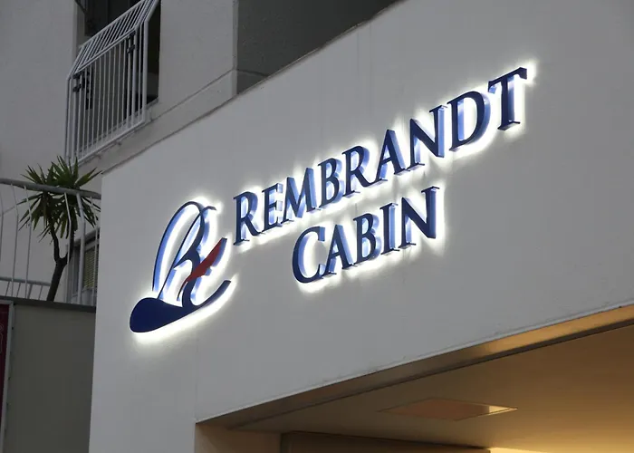 Rembrandt Cabin Shinjuku Shin-Okubo Tokyo