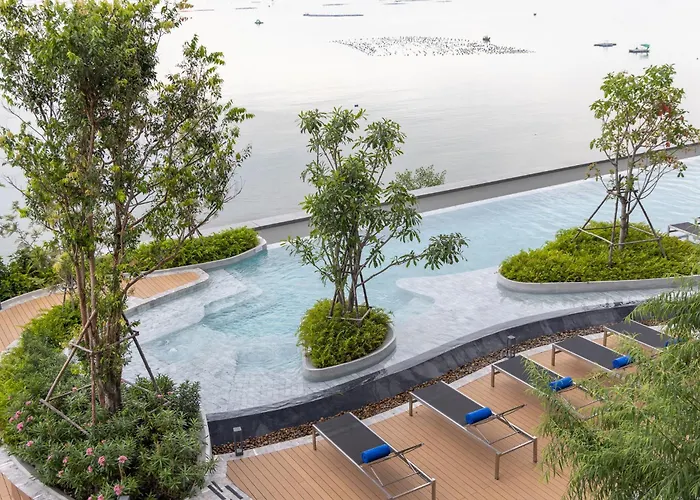 S Sriracha Hotel & Residence Si Racha