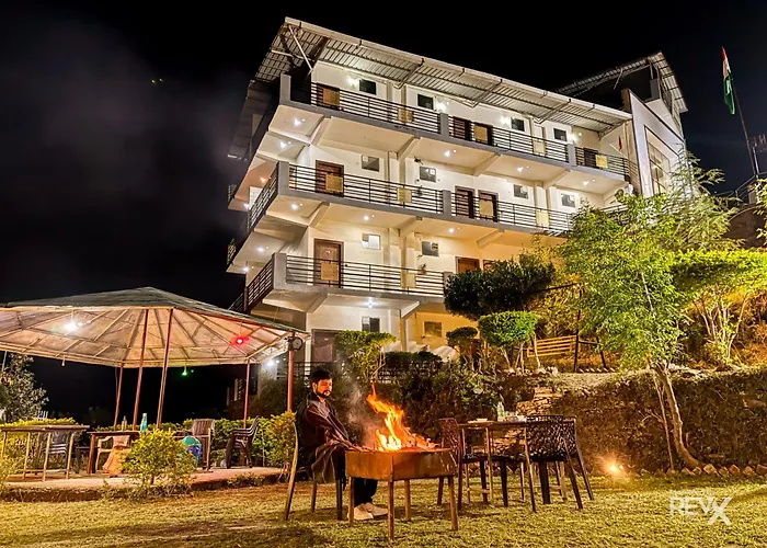 Winterline Gold Resort Lansdowne