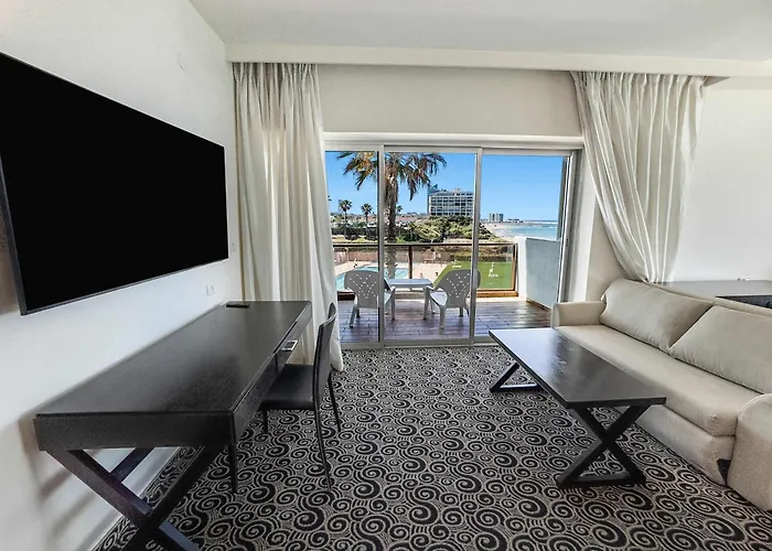 The Sharon Seaside Retreat Hotel Herzliya