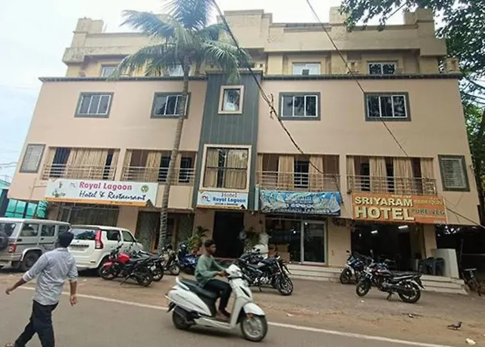 Fabhotel Royal Lagoon Bhubaneswar