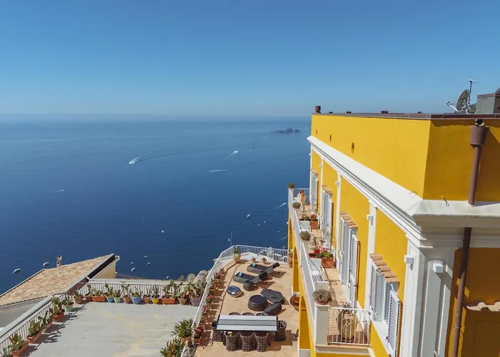Five Positano Bed & Breakfast