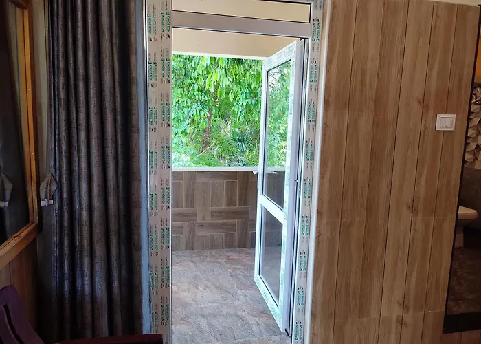 Golden Lake View Resorts Yercaud