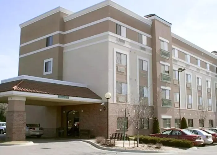 Coratel Inn And Suites By Jasper Wesley Hospital Wichita