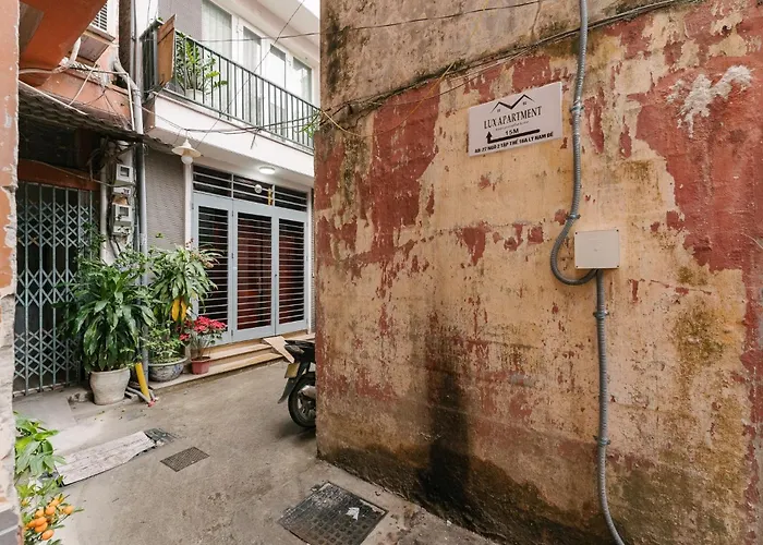 Train Street Lux Homestay Hà Nội