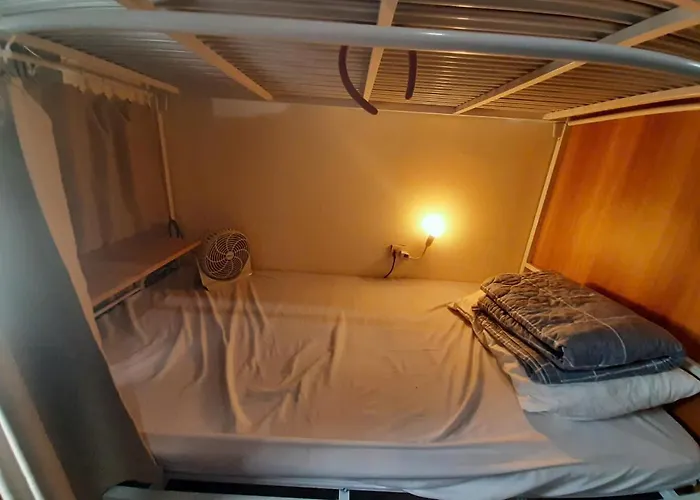 Sleepbox cho nữ Vincom D capital Hotel Hà Nội