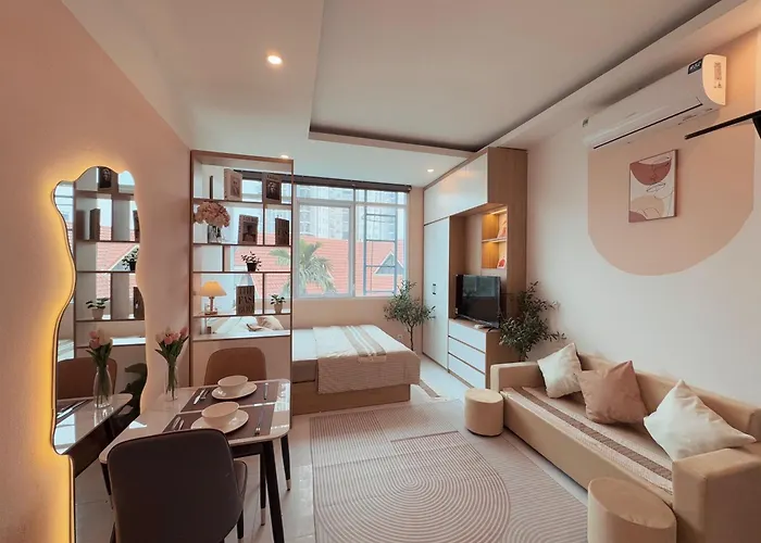 The Little Hanoi - Super Central Apartment