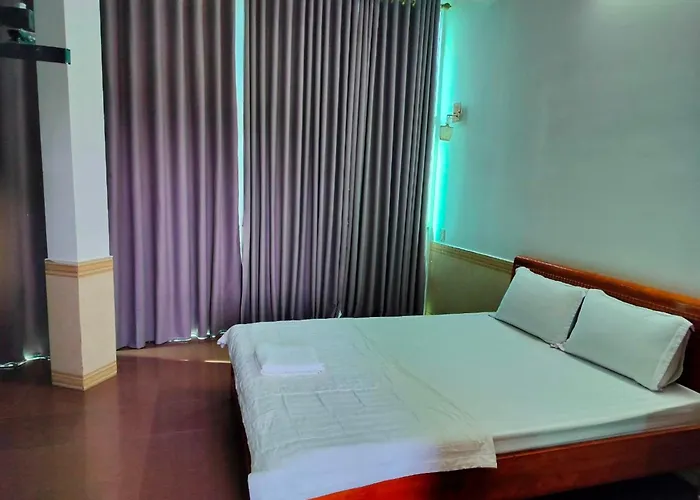 Nhật Linh Homestay Huế