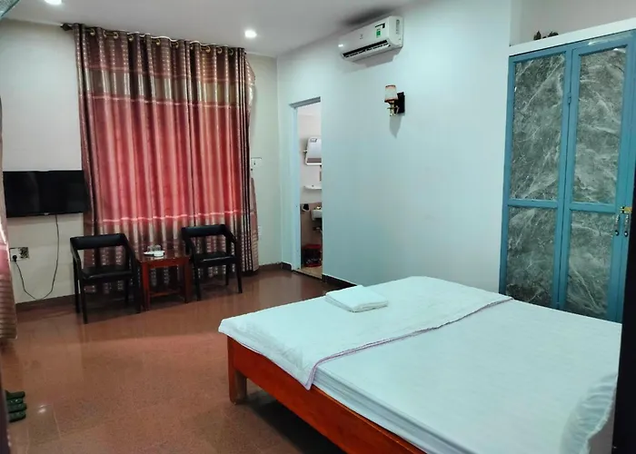 Nhật Linh Homestay Huế