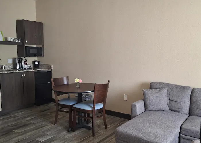 Island Suites Lake Havasu City