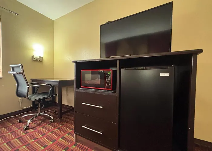 Super 8 By Wyndham Paris Il Motel