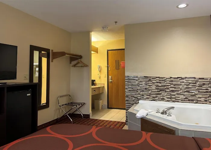 Super 8 By Wyndham Paris Il Motel