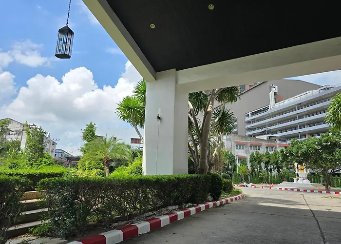 First Pacific Cirrus Hotel Pattaya