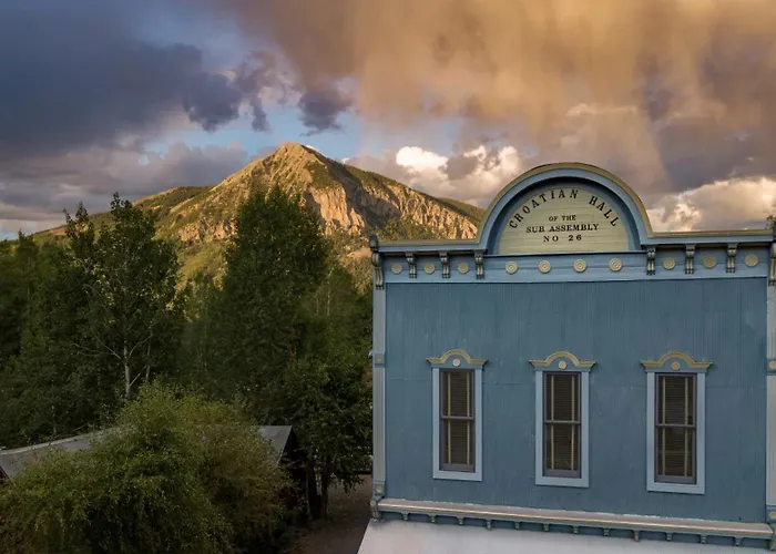 Eleven Scarp Ridge Lodge Crested Butte