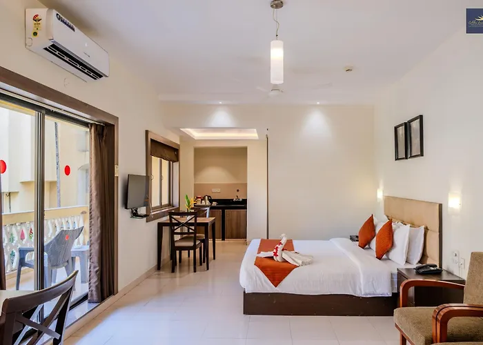 Golden Landmark Green Valley Beach Resort Dona Paula