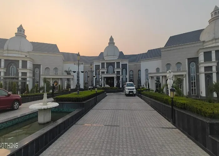 The Grand Nirvana Hotel Bareilly