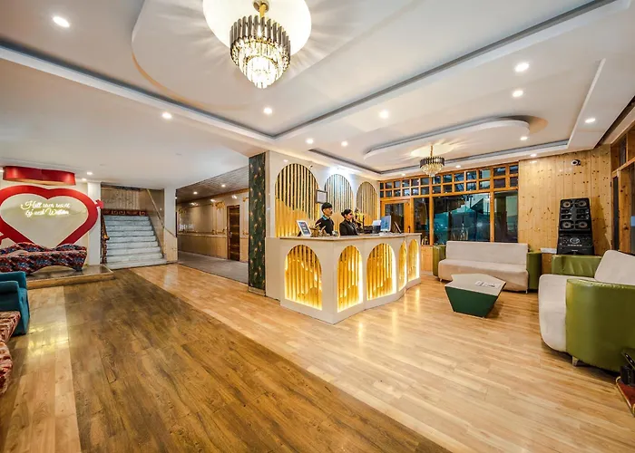 Hill River Resort - Central Heated & Air Cooled - Near Mall Road , Best Property Of Manali 2024- 2025