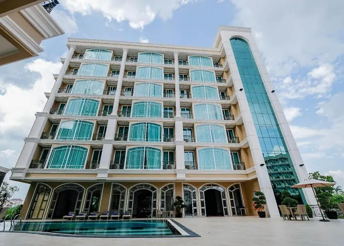 Lk Grand Empire Hotel Pattaya