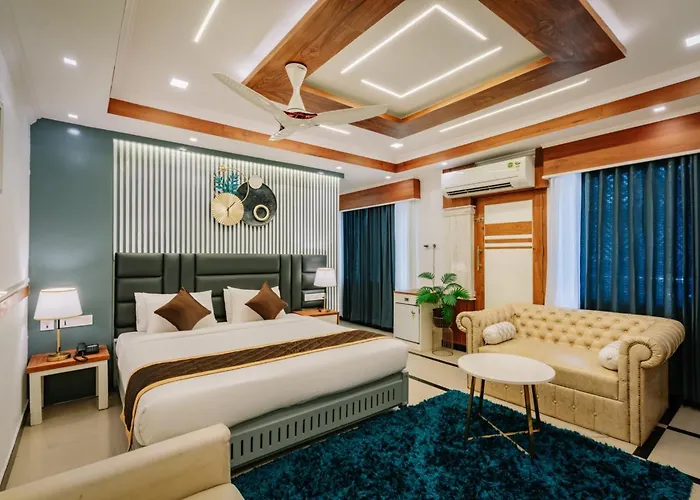 Excellency Airport Hotel Kochi