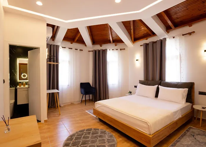 Villa Em Gjirokaster