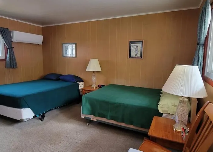 Sandy Shores Cottages Escanaba