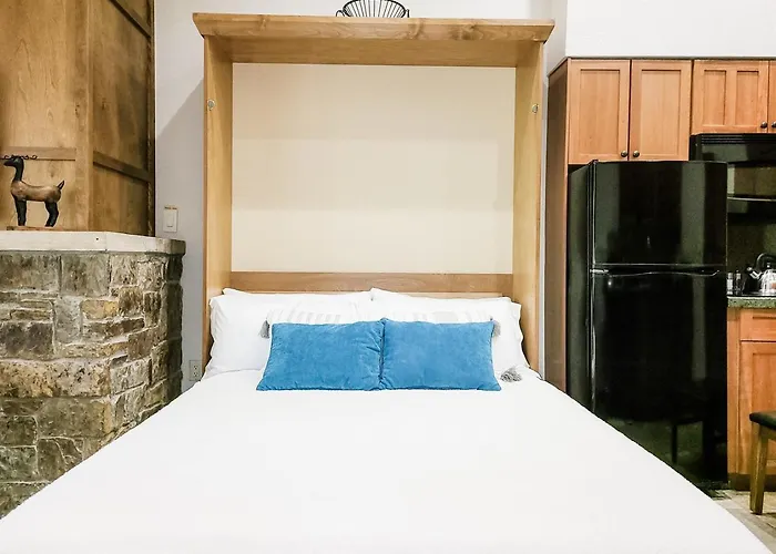 Studio At Hyatt Main Street Station Full Resort Access! Enjoy Outdoor Pool, Hot Tubs, Fitness Center Ski Valet & More Breckenridge