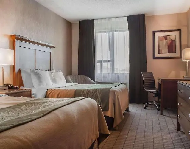 Port Hope Inn & Suites