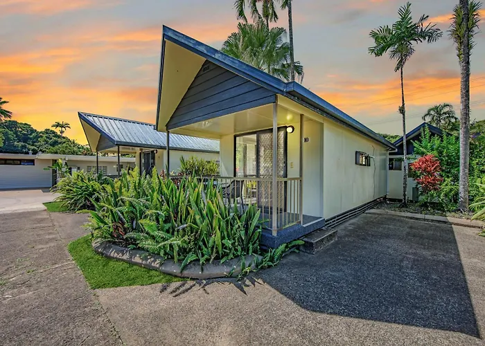 Mission Beach Hideaway Holiday Village