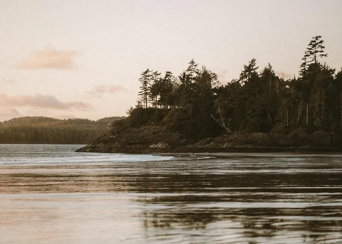 Mackenzie Beach Resort Tofino
