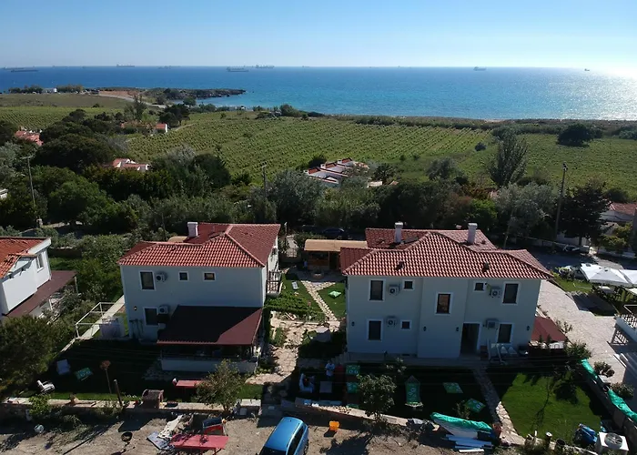 K Bozcaada Bed & Breakfast