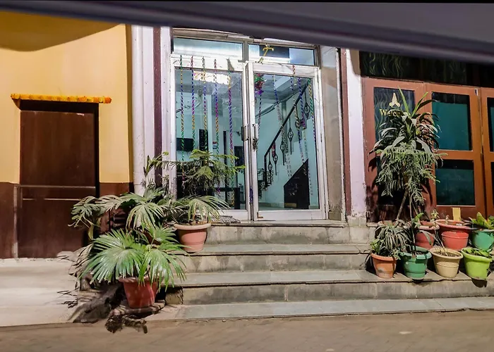 Hotel O Deurali Dx New Delhi