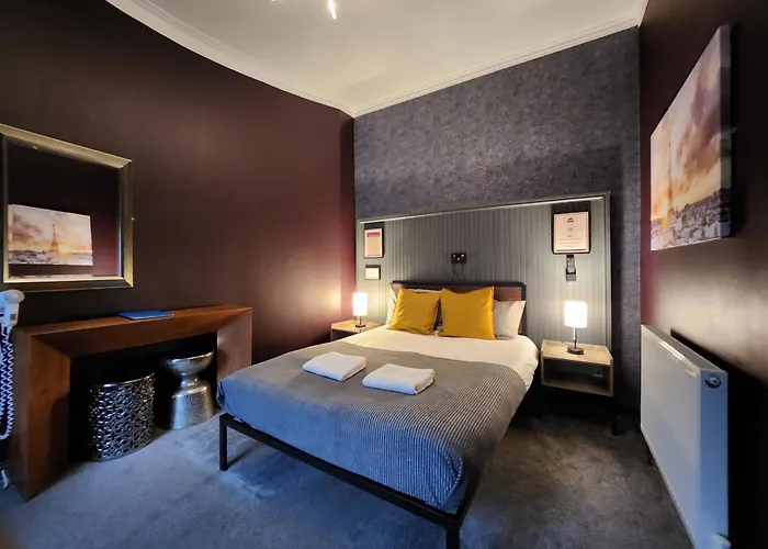 Frederick Douglass - Rooms In The City Edimburgo