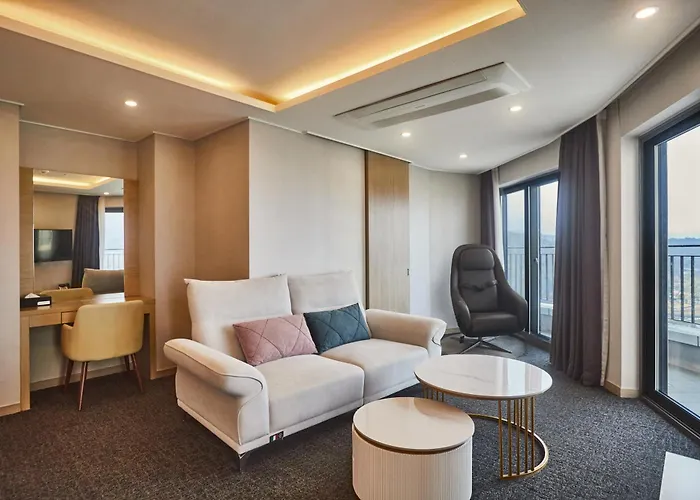 Chuncheon Eston Hotel
