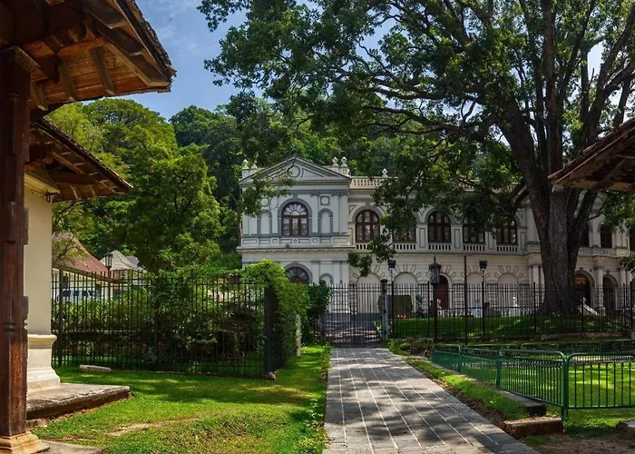 Devon Hotel Kandy