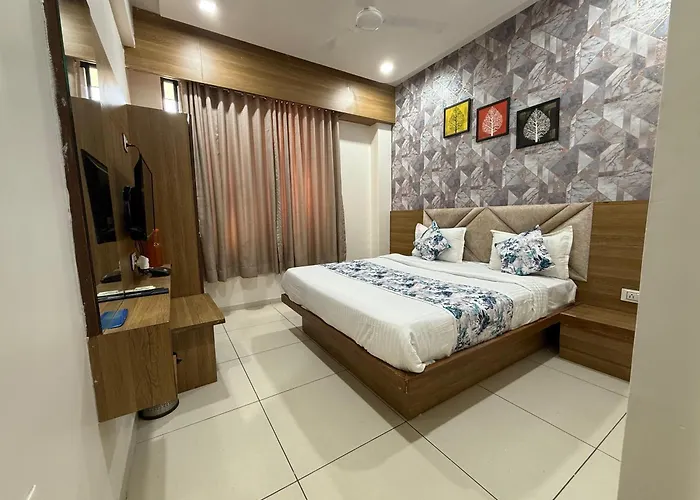 Hotelsuncity Inn Vadodara