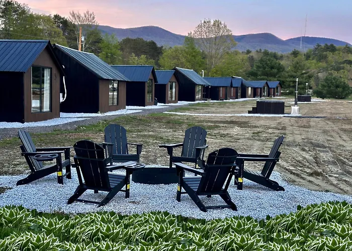 Emrose Luxury Cabins Brandon