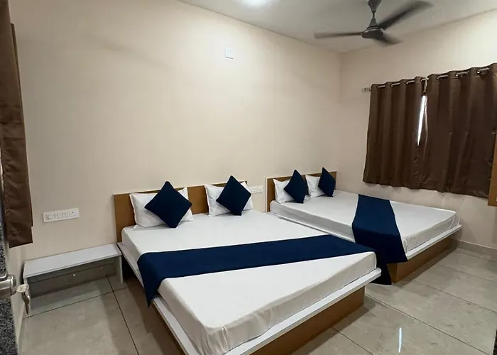 Hotel Darshan Palace - Near Dwarka Railway Station & Shree Dwarkadhish Temple