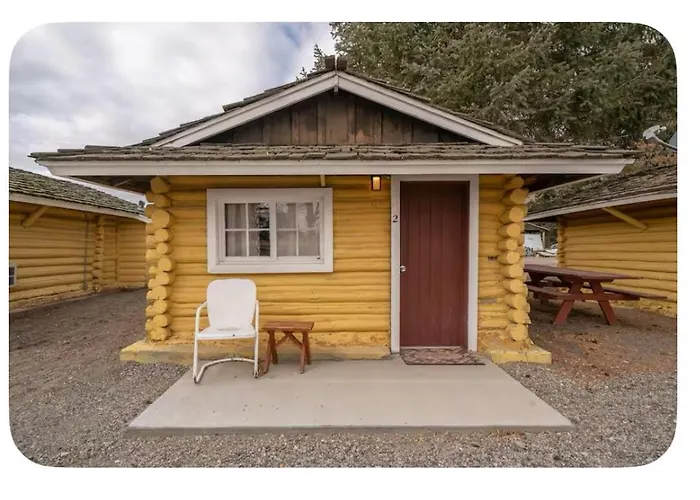 Ashton Log Cabins