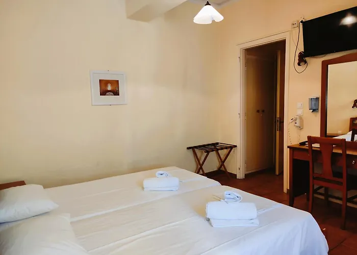 A Hotel Faros Spetses Town