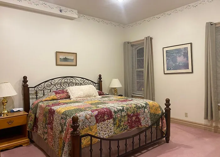 Oak Valley Inn And Suites Geneseo