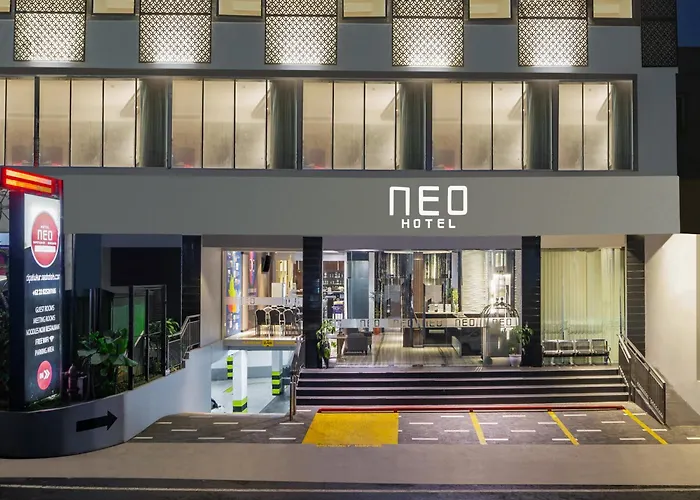 Neo Dipatiukur Bandung By Aston Hotel