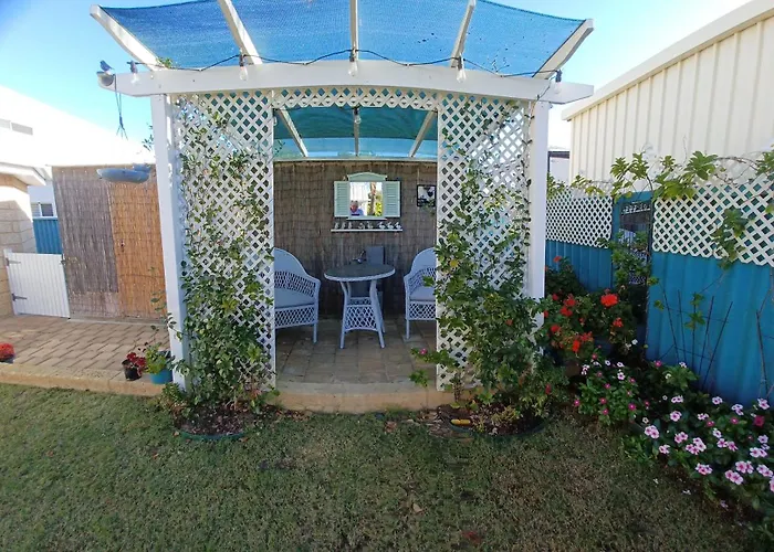 Palm Beach Guest House Rockingham