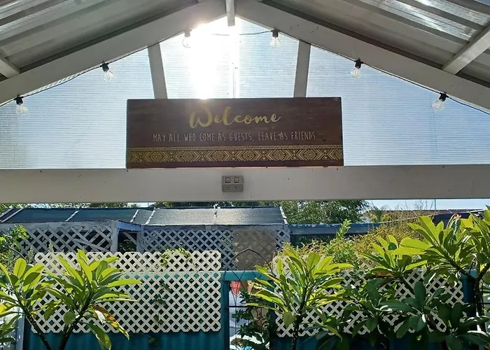 Palm Beach Guest House Rockingham