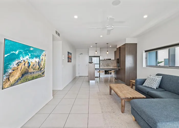 North Shore Oceanside Kawana Kawana Waters