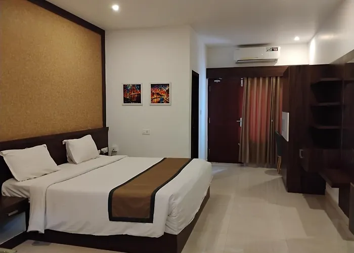 Hotel Emperor Kannur