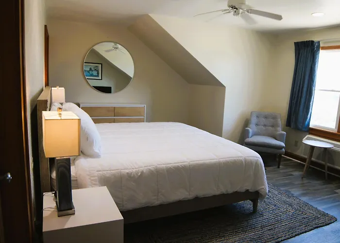 Pony Island Inn Ocracoke