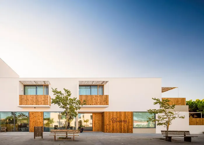 B.Hostel Comporta