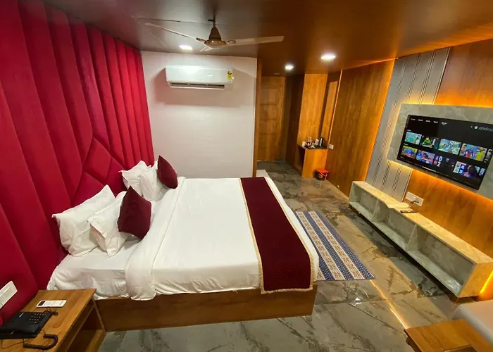 Rich Grand Hotel Agra 