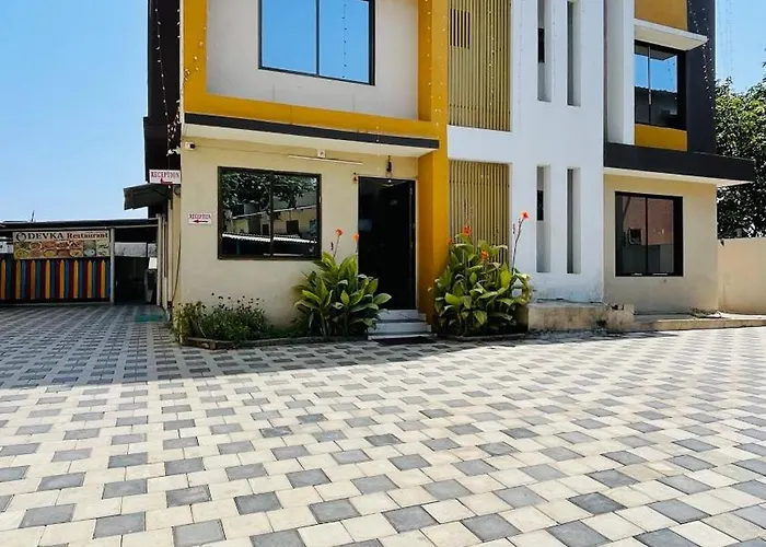 Devka House Hotel Daman